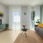 City Center Studio Apartment Nina